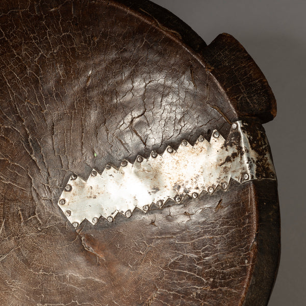 A LARGE SIZED OLD STOOL FROM THE HE HE TRIBE TANZANIA ( No 4366 )