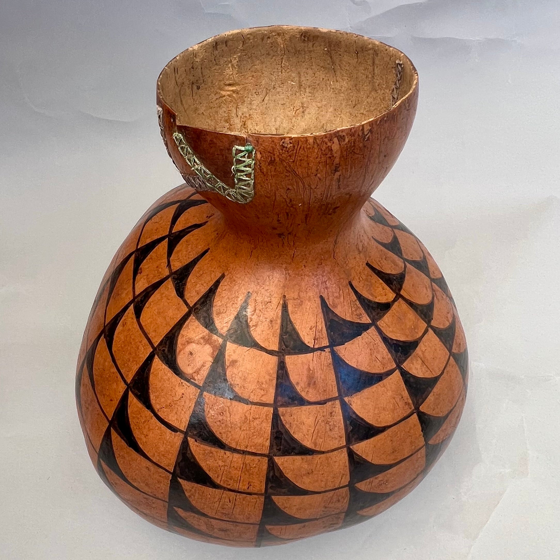 A LARGE BULBOUS CALABASH FROM TUTSI TRIBE ( No 5192)