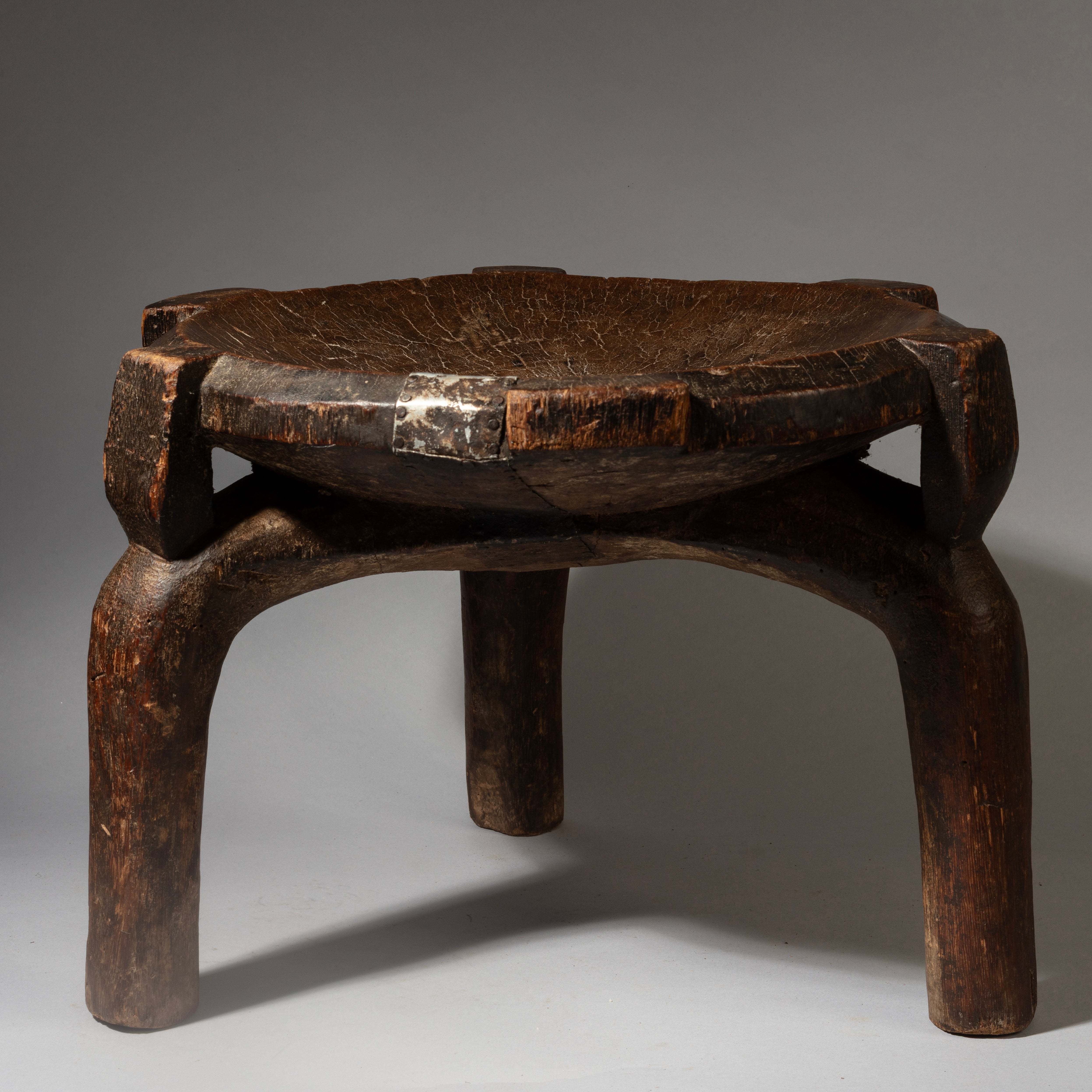 A LARGE SIZED OLD STOOL FROM THE HE HE TRIBE TANZANIA ( No 4366 )