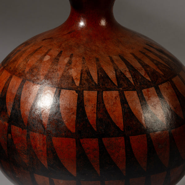 A PLUMP SMALL GOURD VESSEL FROM TUTSI TRIBE OF RWANDA E. AFRICA ( No 4344 )