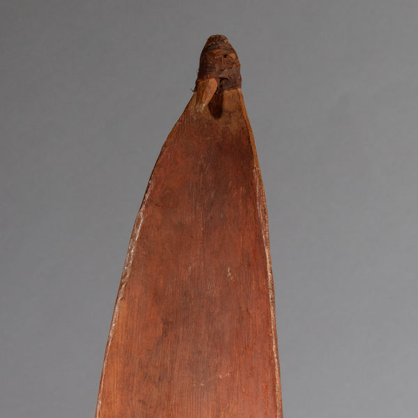 A RADIANT RED PIGMENT WOOMERA FROM AUSTRALIA ( No 4348 )