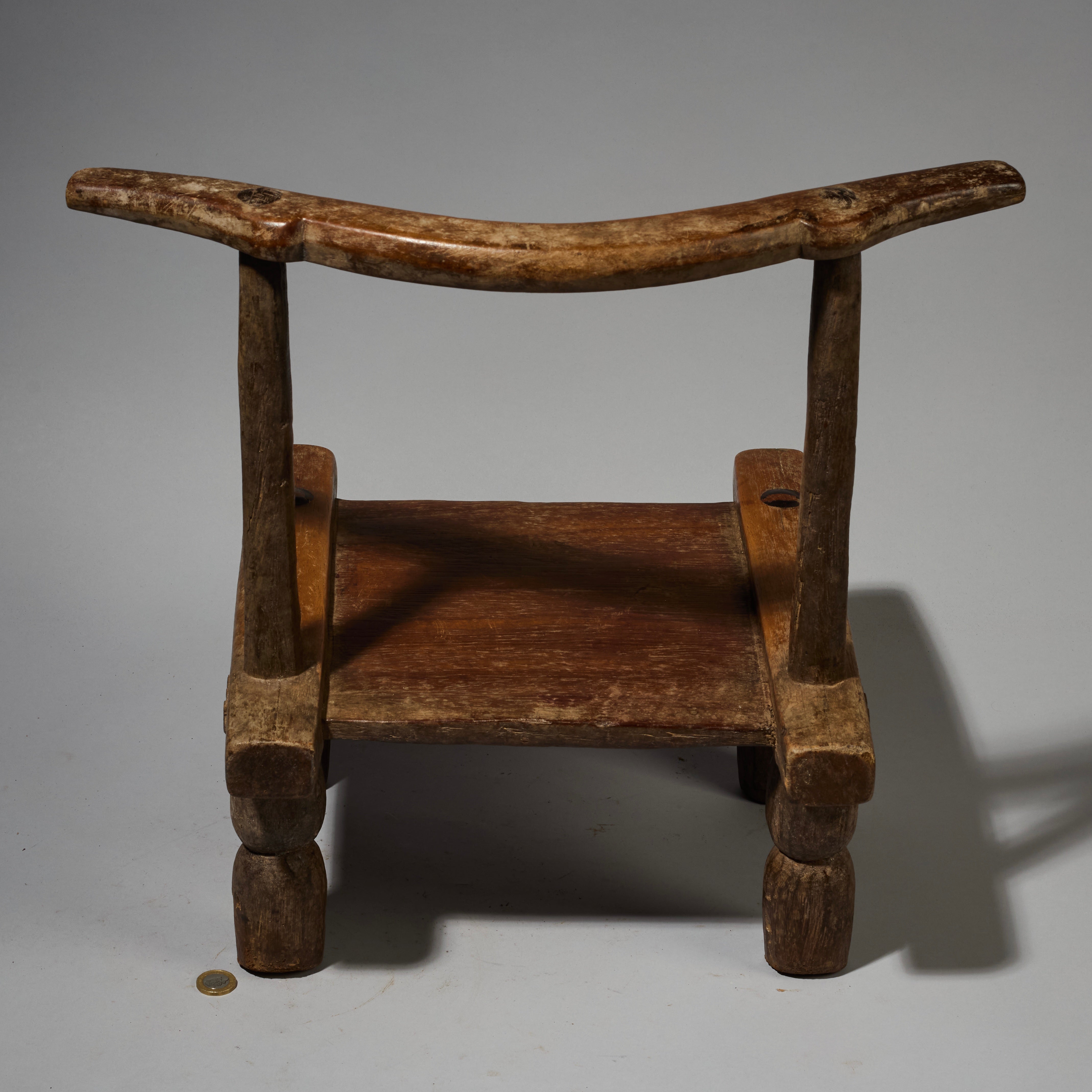 A PRETTY CHAIR FROM THE BAULE TRIBE, IVORY COAST( No 2754 )