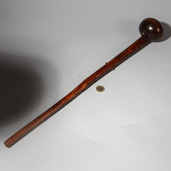 A RARE FORM 19THC WOODEN KNOBKERRIE , FROM ZULU TRIBE OF SOUTH AFRICA EX UK COLL. ( No 4373 )