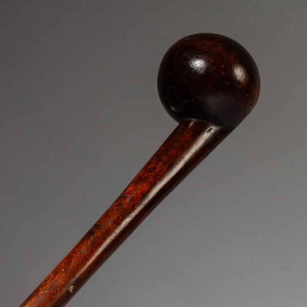 A RARE FORM 19THC WOODEN KNOBKERRIE , FROM ZULU TRIBE OF SOUTH AFRICA EX UK COLL. ( No 4373 )