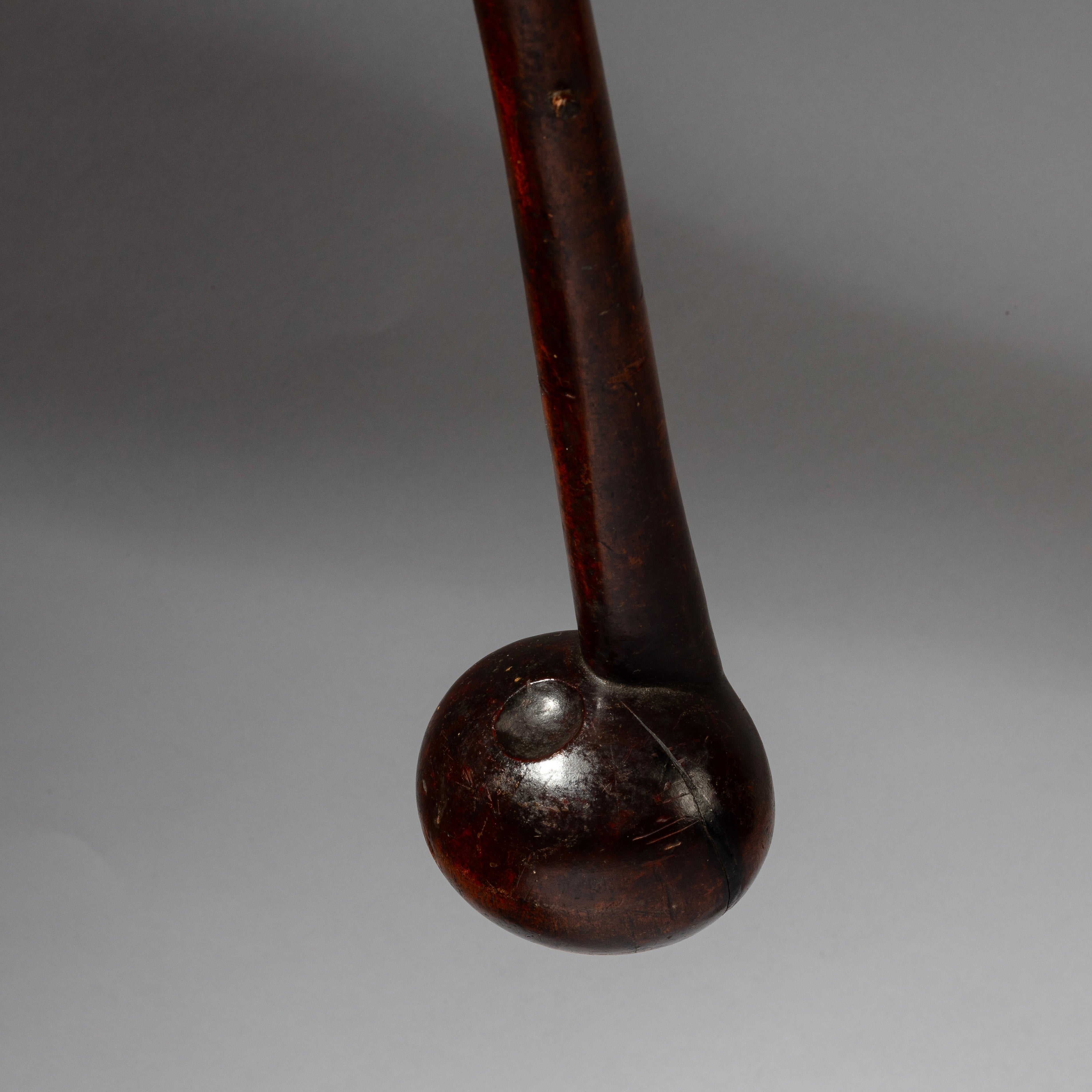 A RARE FORM 19THC WOODEN KNOBKERRIE , FROM ZULU TRIBE OF SOUTH AFRICA EX UK COLL. ( No 4373 )