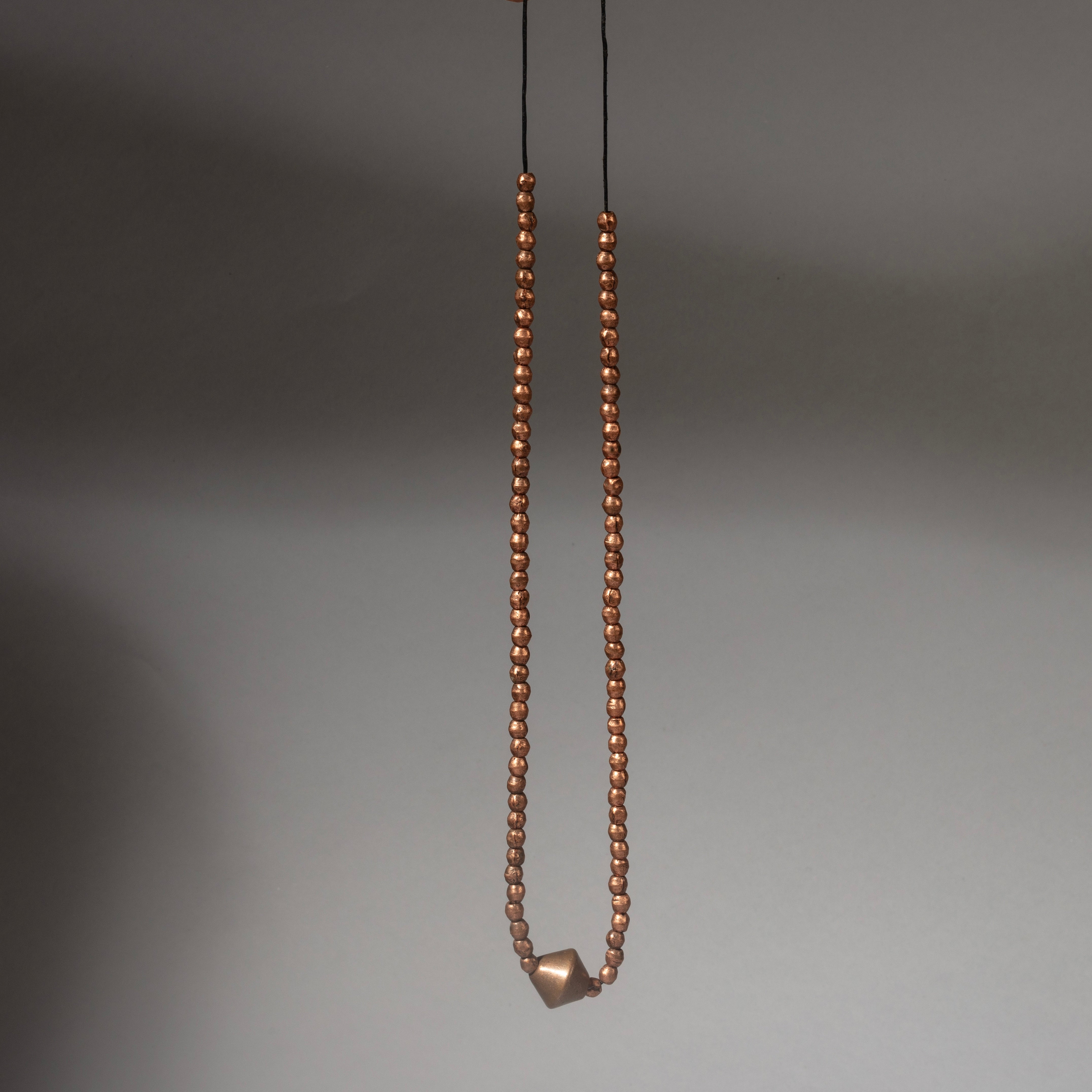 A HANDMADE COPPER BEAD NECKLACE FROM ETHIOPIA E.AFRICA ( No 4360 )