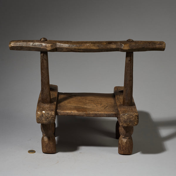 A SMALL CHAIR FROM THE BAULE TRIBE, IVORY ( No 2756 )