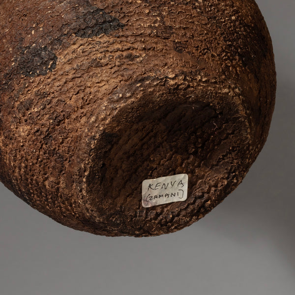 SOLD DL A TEXTURAL  TERRACOTTA VESSEL FROM KENYA   ( No 4325 )