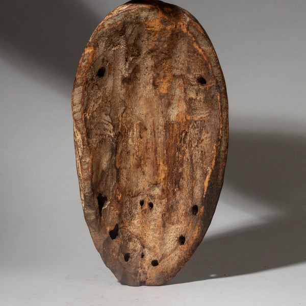 A SERENE LEGA TRIBE MASK FROM CONGO ( No 4352 )