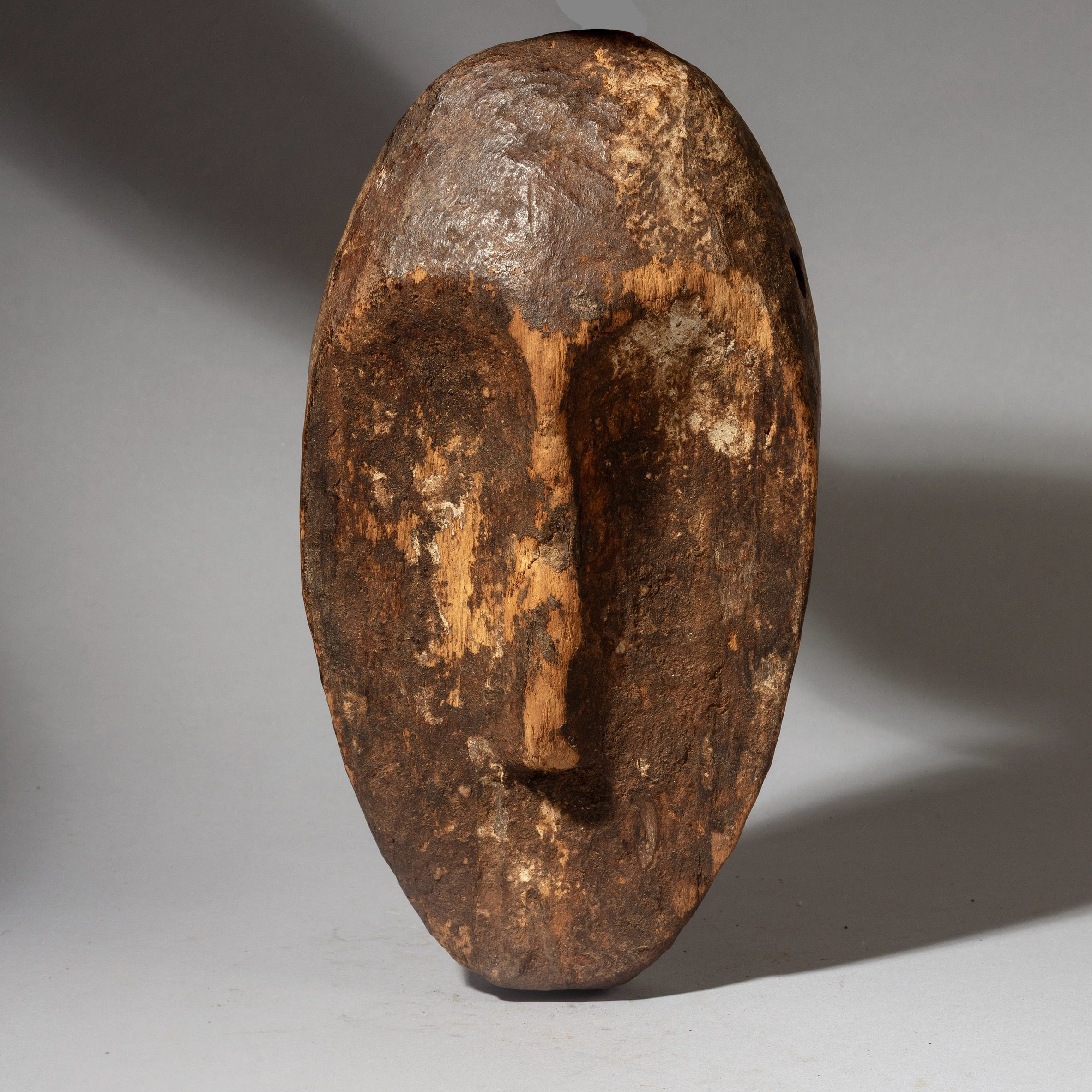 A SERENE LEGA TRIBE MASK FROM CONGO ( No 4352 )