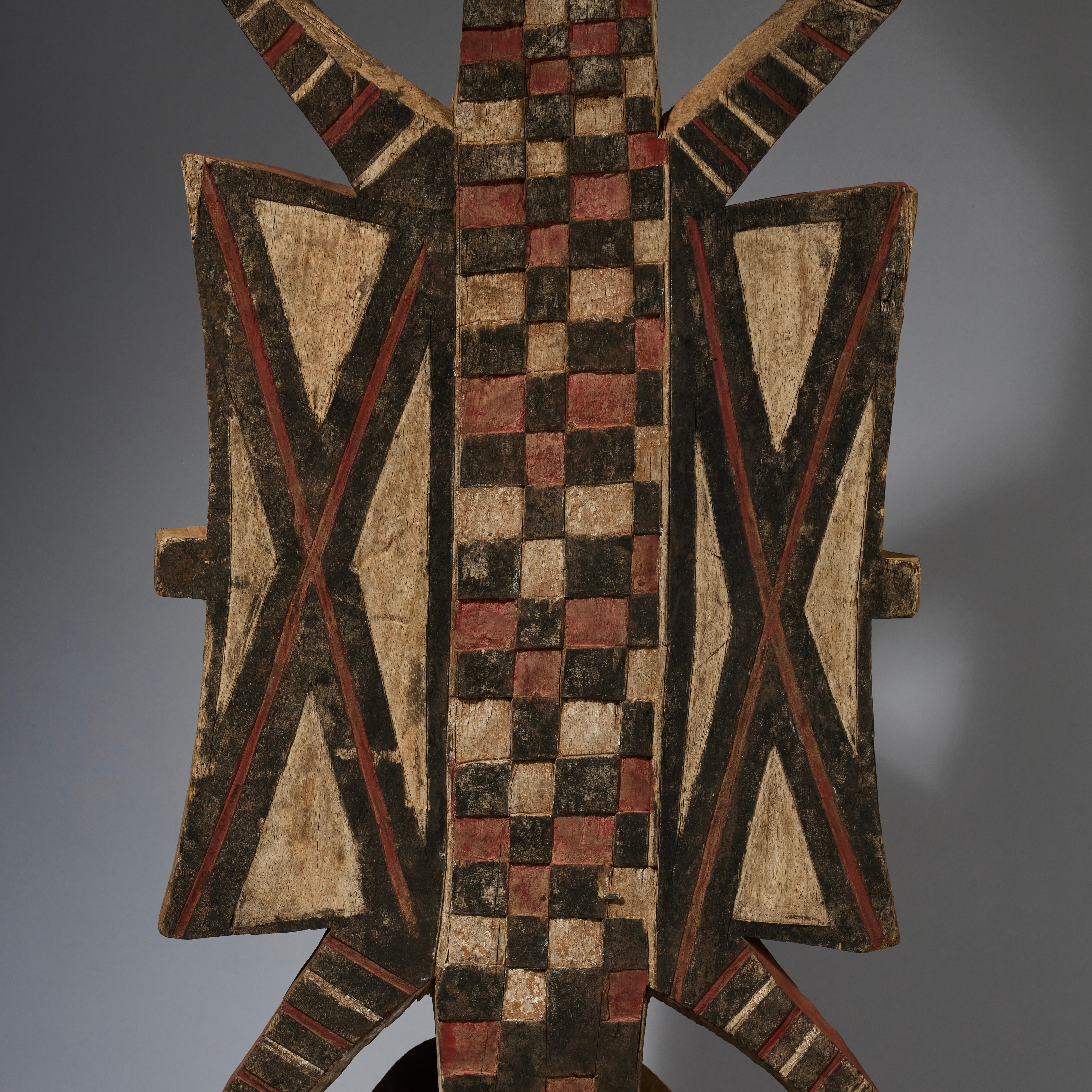 A VERY ELABORATE +LARGE CROCODILE MASK FROM THE MOSSI TRIBE OF BURKINA FASO ( No 2837 )