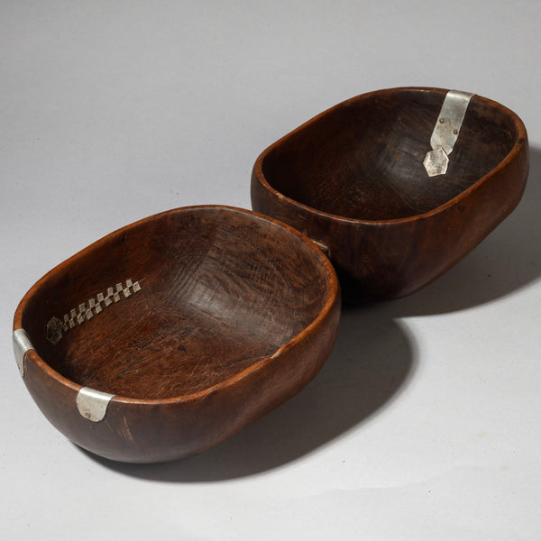AN ELEGANT RARE DOUBLE BOWL, FROM TUTSI TRIBE OF RWANDA( No 1641)