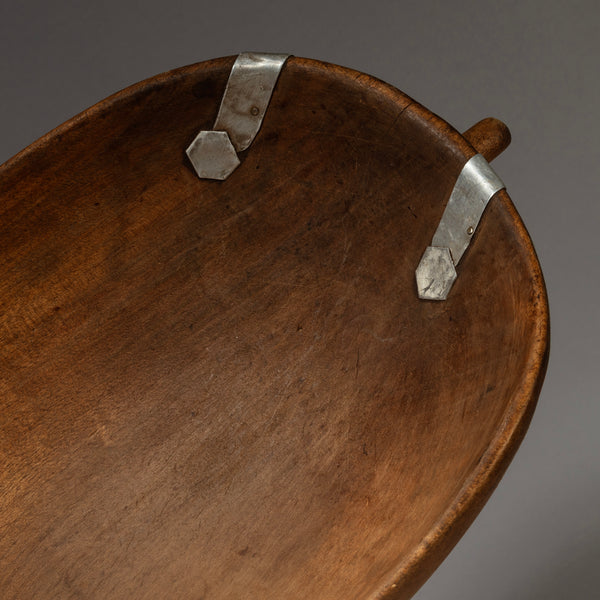 AN ELEGANT RARE DOUBLE BOWL, FROM TUTSI TRIBE OF RWANDA( No 1641)