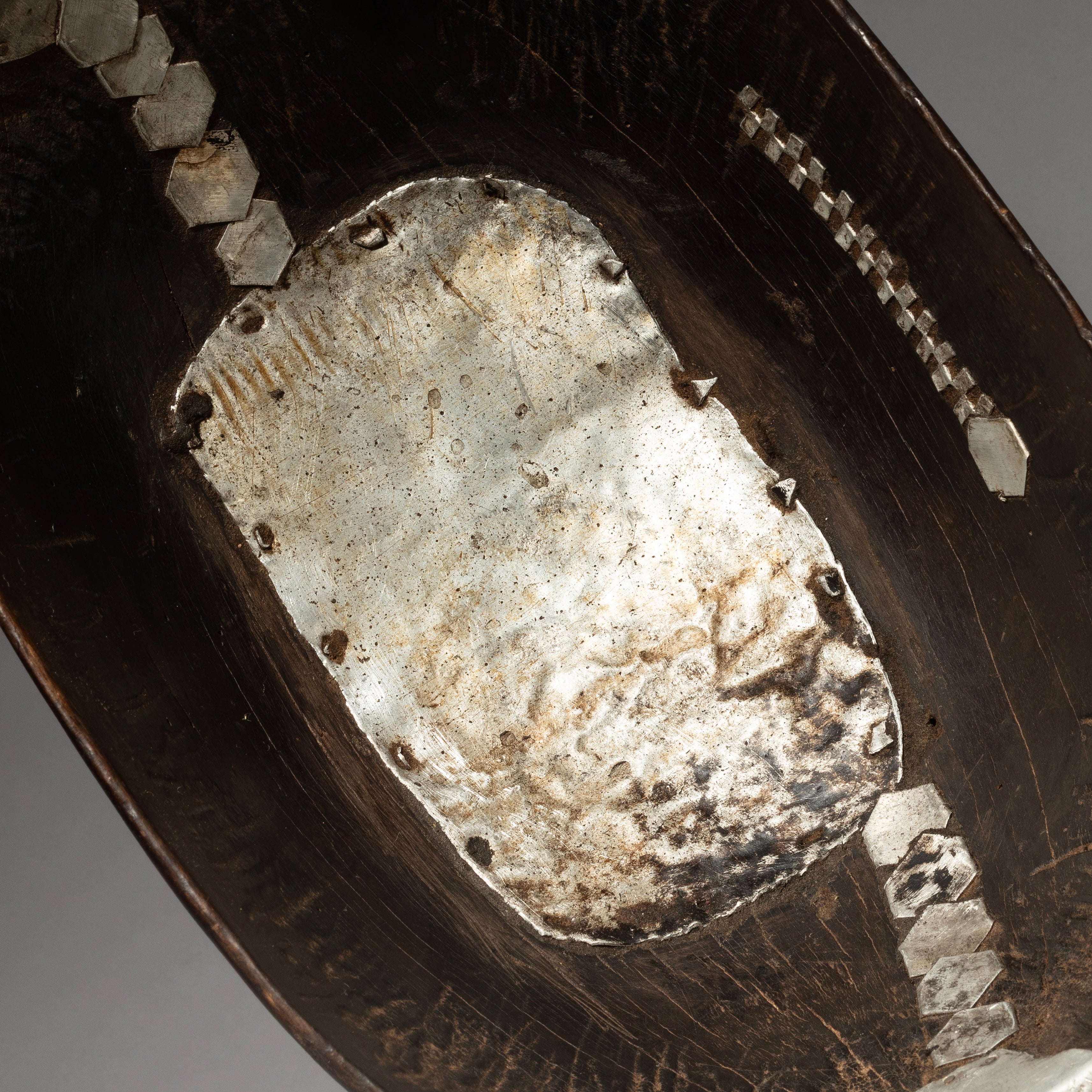 AN AWE INSPIRING REPAIRED BOWL, FROM TUTSI TRIBE OF RWANDA( No 4364 )