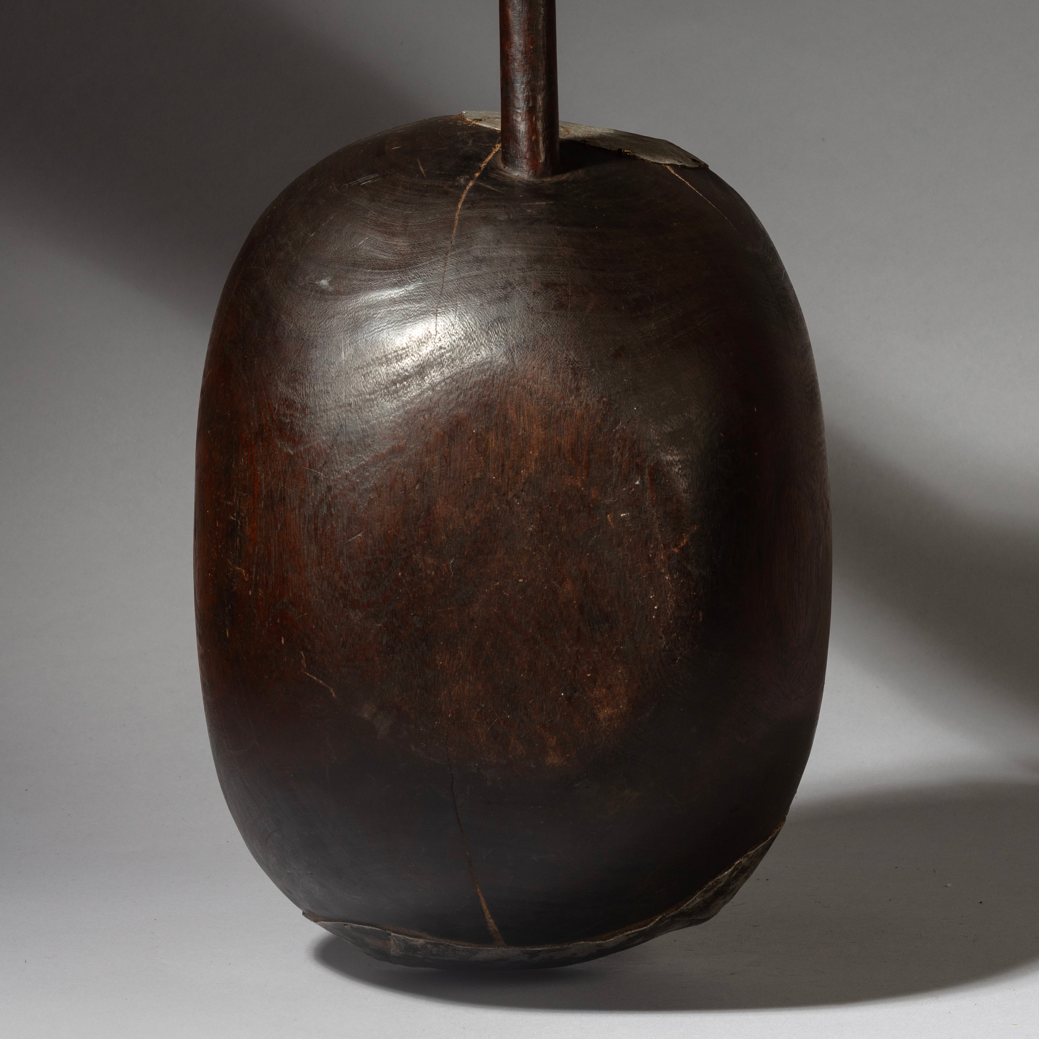 A SHAPLEY WOODEN MEDIUM BOWL WITH METAL INDIGENOUS REPAIRS FROM THE TUTSI TRIBE OF RWANDA ( No 4319 )