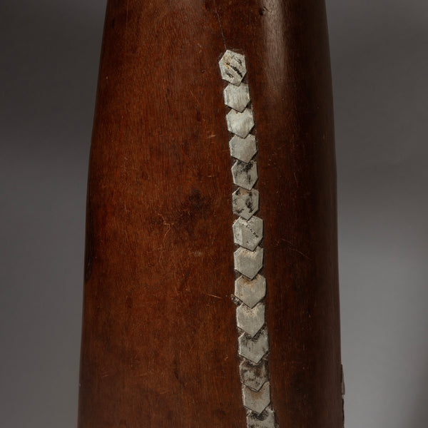A SILKEN LARGE HONEY POT FROM TUTSI TRIBE RWANDA( No 4328 )