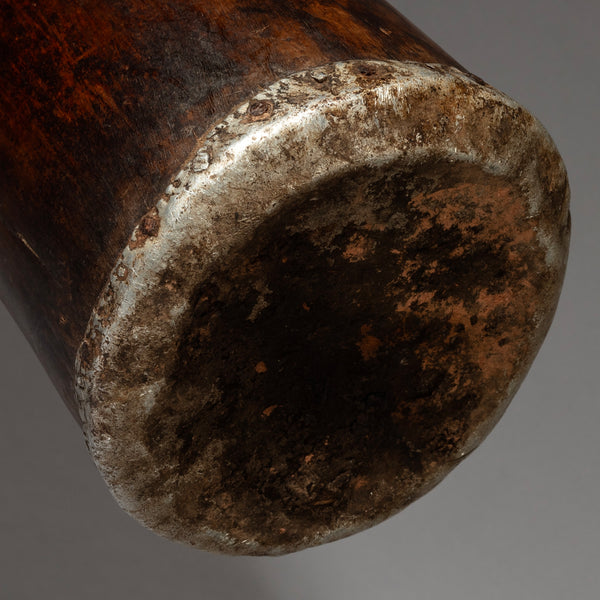 A SILKEN LARGE HONEY POT FROM TUTSI TRIBE RWANDA( No 4329)