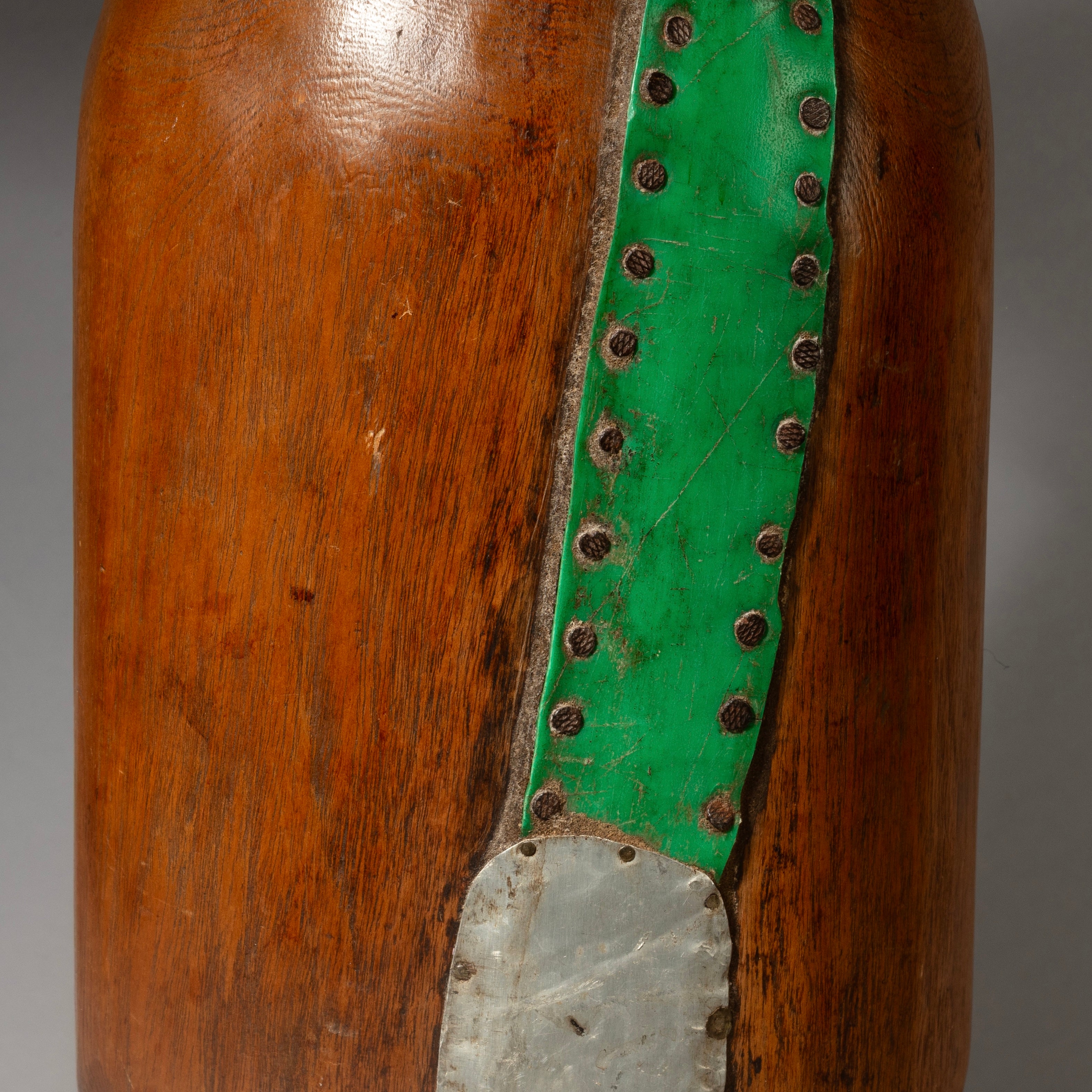 AN UNUSUAL REPAIRED  HONEY POT FROM TUTSI TRIBE OF RWANDA E. AFRICA ( No 4359 )