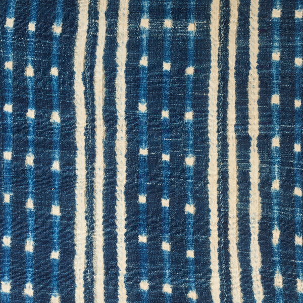 AN ATTRACTIVE INDIGO WOMANS CLOTH, MOSSI TRIBE BURKINA FASO( No 2833 )