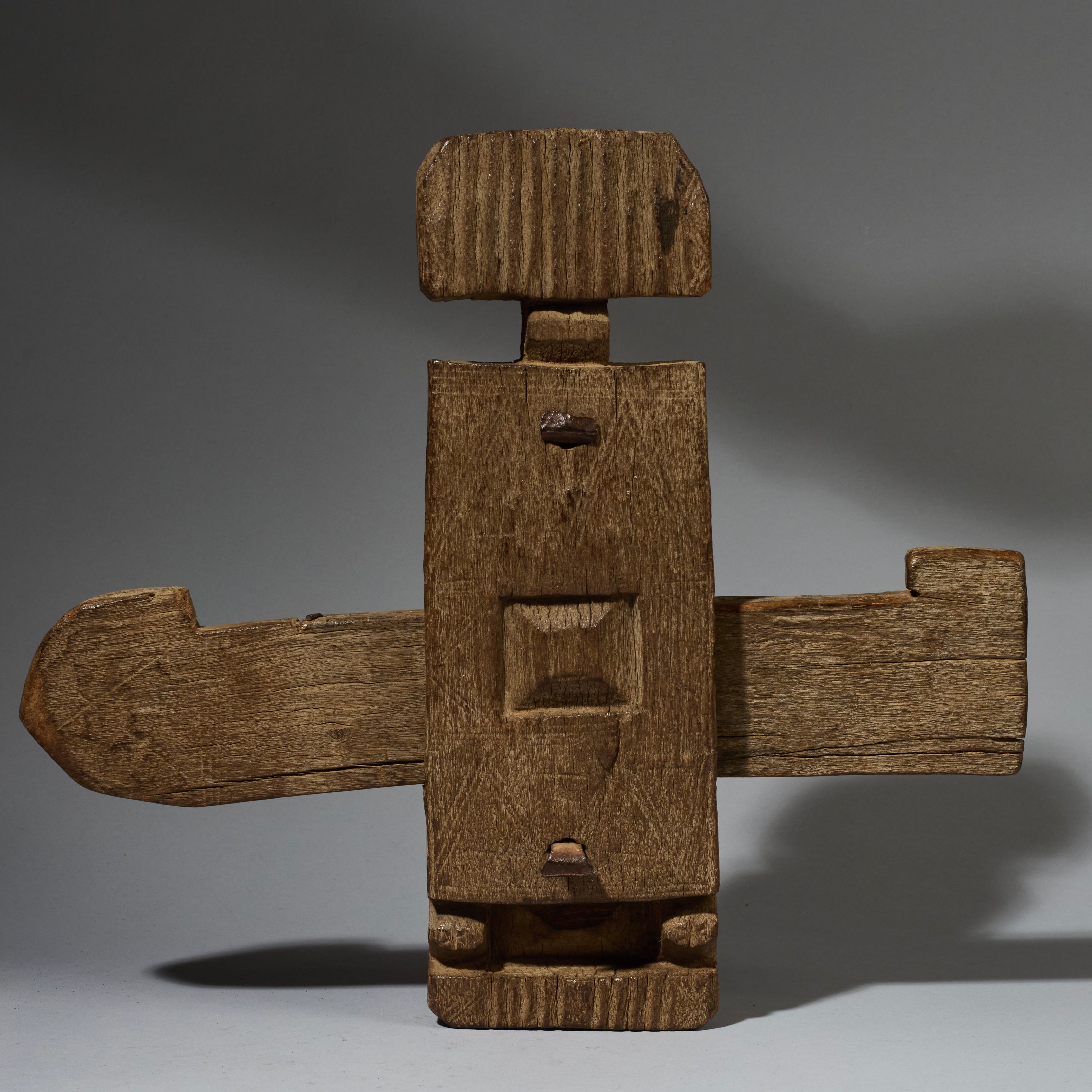 A PRESTIGE DOOR LOCK FROM THE DOGON TRIBE FROM MALI W.AFRICA( No 2858 )