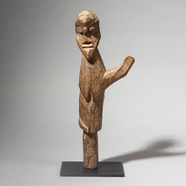 A ONE ARM RASIED LOBI THIL FIGURE FROM BURKINA FASO ( No 4399 )