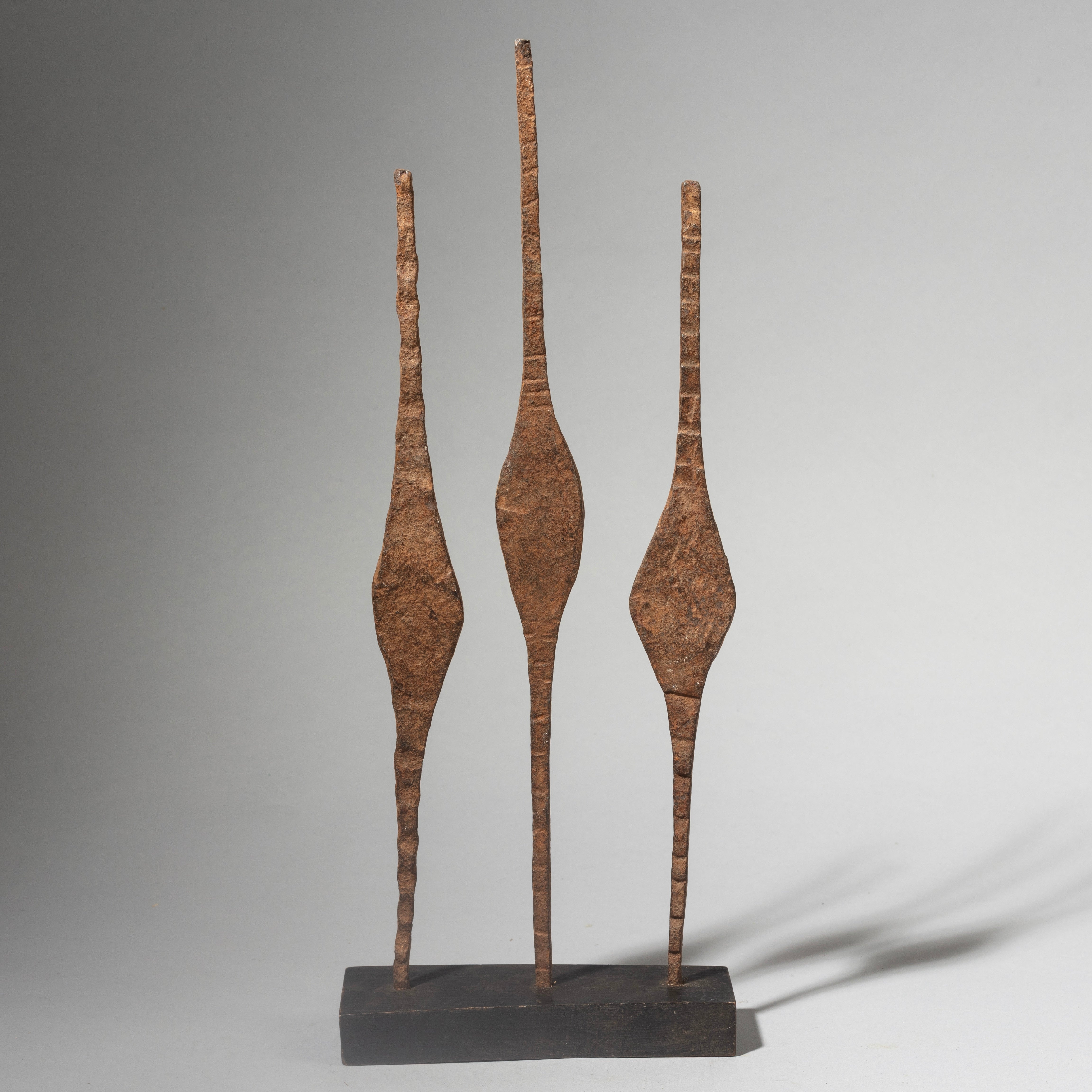 A SET OF 3 IRON CURRENCY ITEMS FROM MUMUYE TRIBE NIGERIA, WEST AFRICA ( No 4320 )