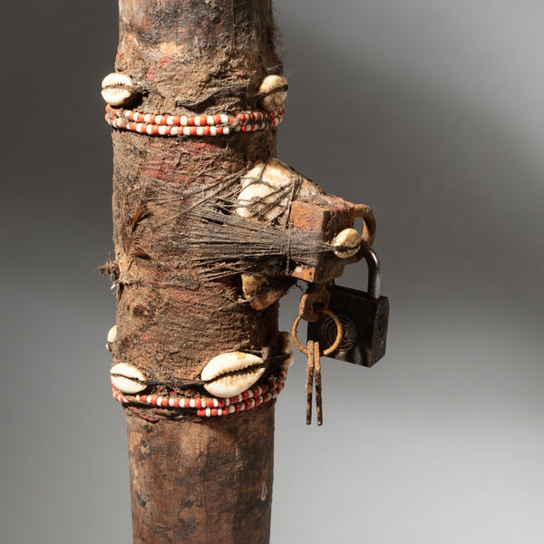 A SIMPLE LOCK FETISH FROM THE EWE TRIBE OF GHANA W.AFRICA( No 4376 )