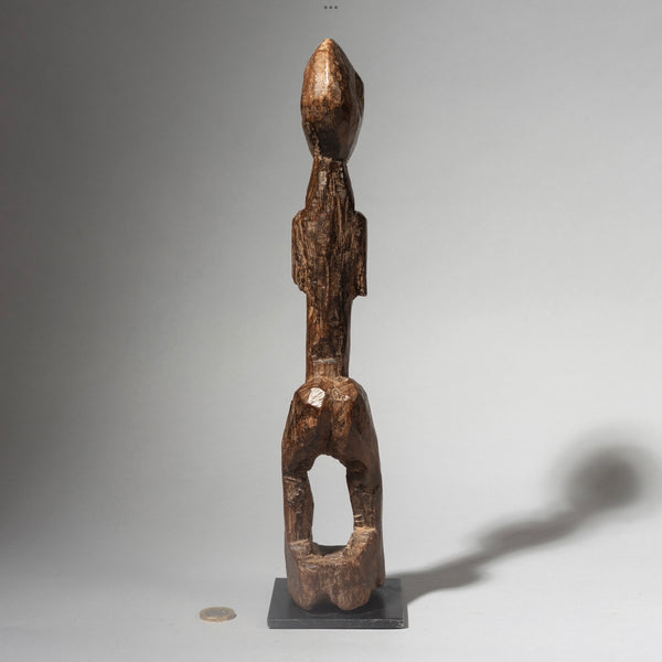 A OLD PATINATED CUBIST DOGON ALTAR FIGURE FROM MALI ( No 4400 )