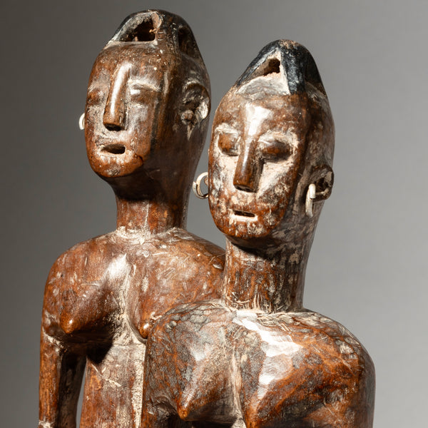 AN AWESOME PAIR OF  VENAVI TWIN DOLLS, EWE TRIBE OF GHANA ( No 4428 )