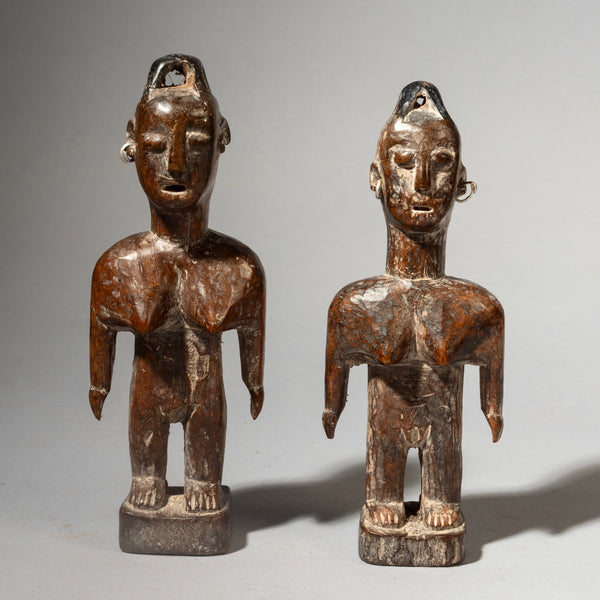 AN AWESOME PAIR OF  VENAVI TWIN DOLLS, EWE TRIBE OF GHANA ( No 4428 )
