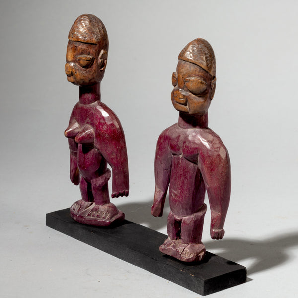AN INDIGO PURPLE PAIR OF VENAVI TWIN DOLLS, EWE TRIBE OF GHANA ( No 4430 )