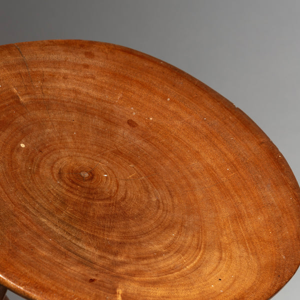 A BEAUTIFUL HEADREST, KARAMAJONG TRIBE UGANDA, E AFRICA EX UK COLL (No 4446)