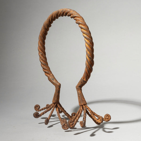 A SCULPTURAL IRON TORQUE CURRENCY CAMEROON, WEST AFRICA ( No 4319 )