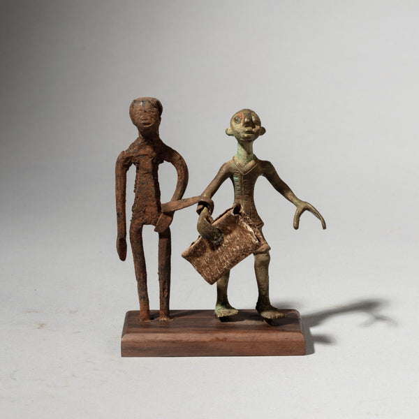 A DETAILED FON TRIBE BRONZE ASSEMBLAGE , BENIN ( No 4374 )