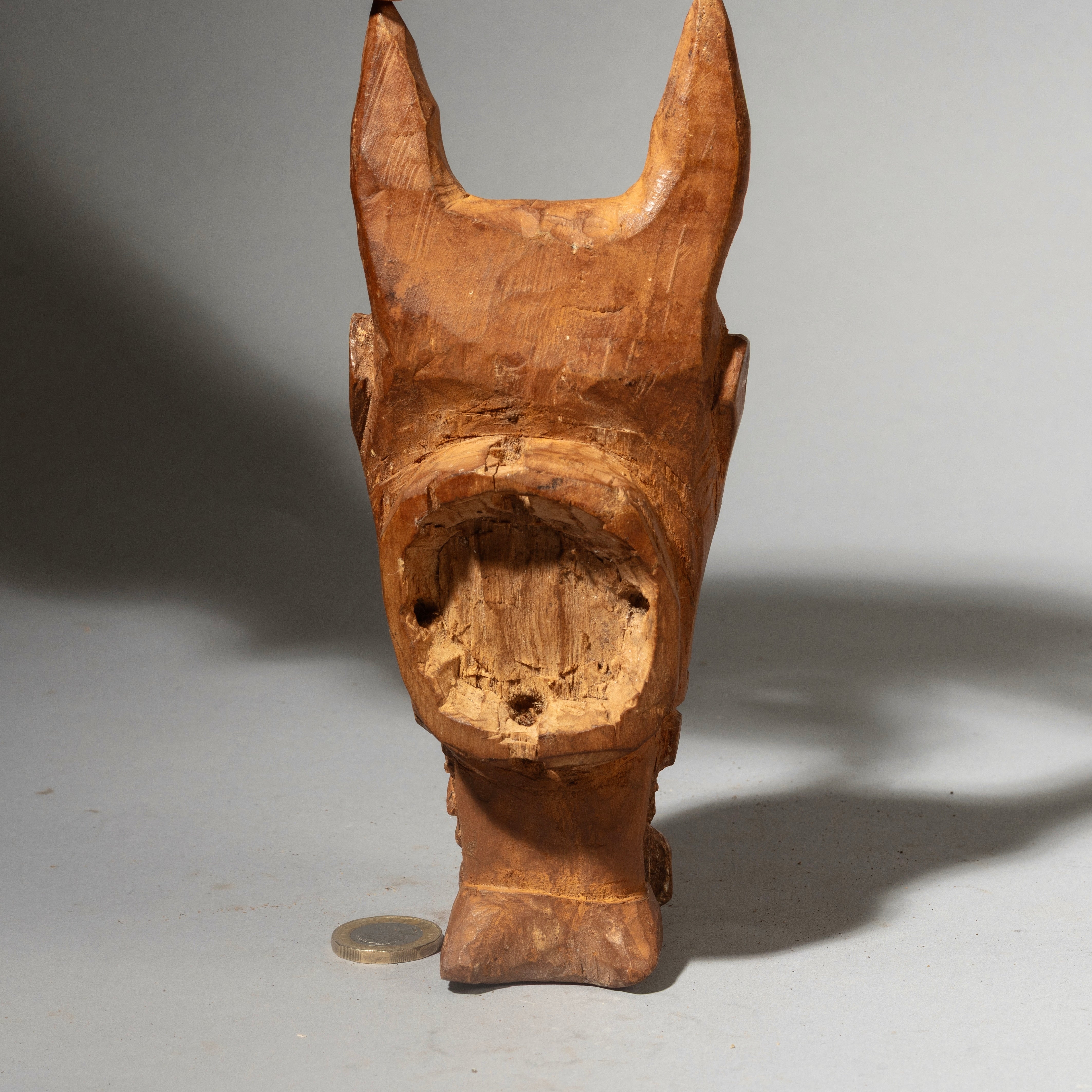 A SCULPTURAL BAULE BUFFALO PASSPORT MASK FROM THE IVORY COAST W AFRICA ( No 4445 )