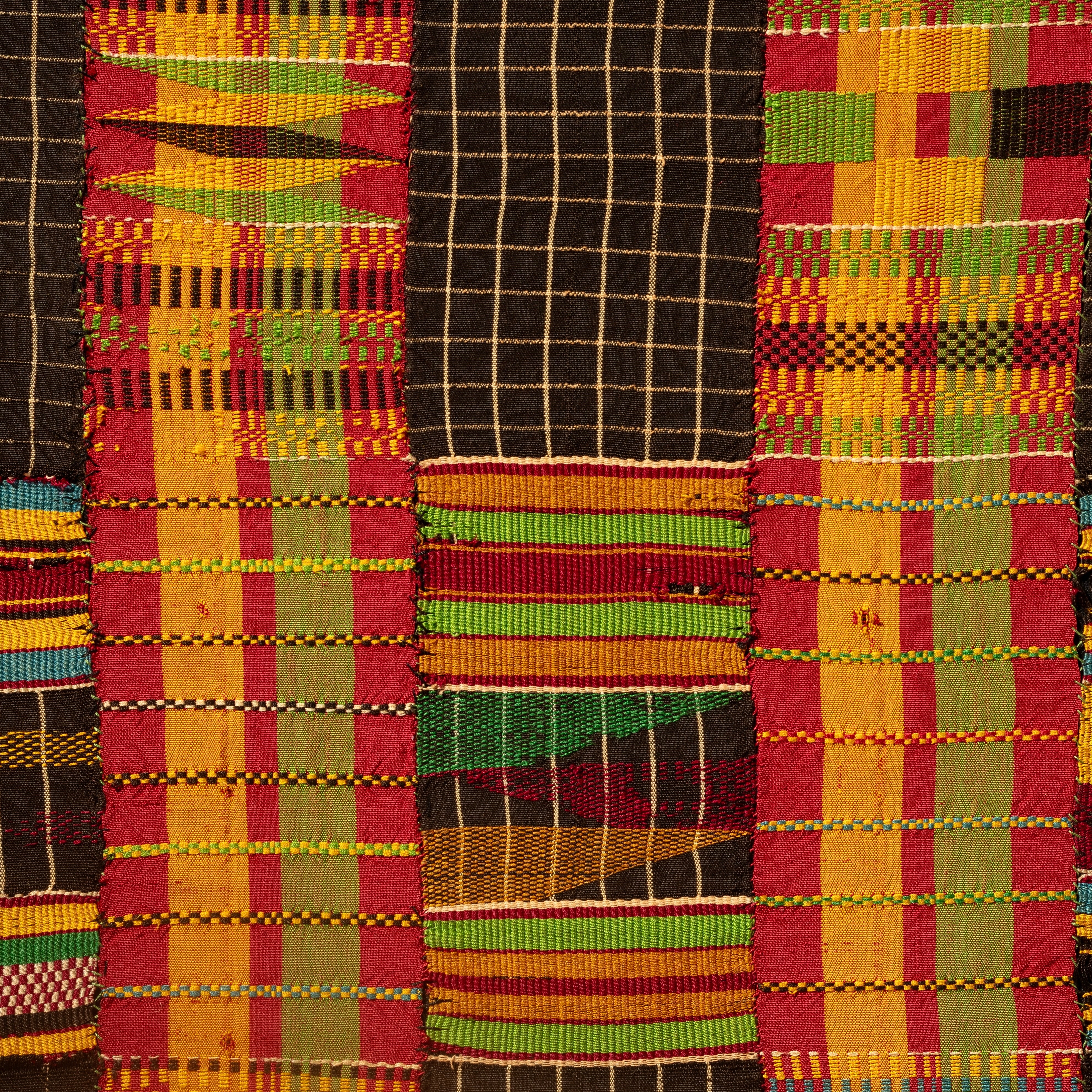 AN IMPACTFUL  MOUNTED   TEXTILE, ASHANTI  TRIBE  ( No 4413 )