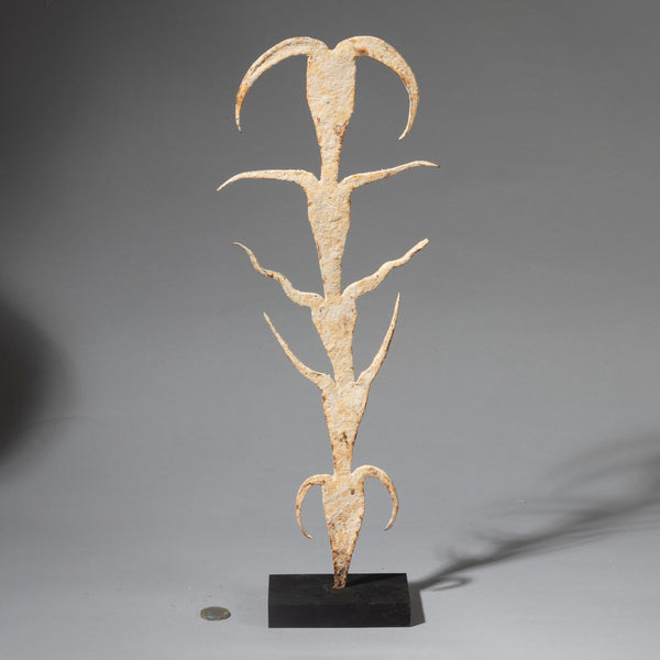 A ROMANTIC MULTIPLE IRON CRESCENT MOON POWER OBJECT FROM THE EWE TRIBE OF GHANA W.AFRICA ( No 4527 )