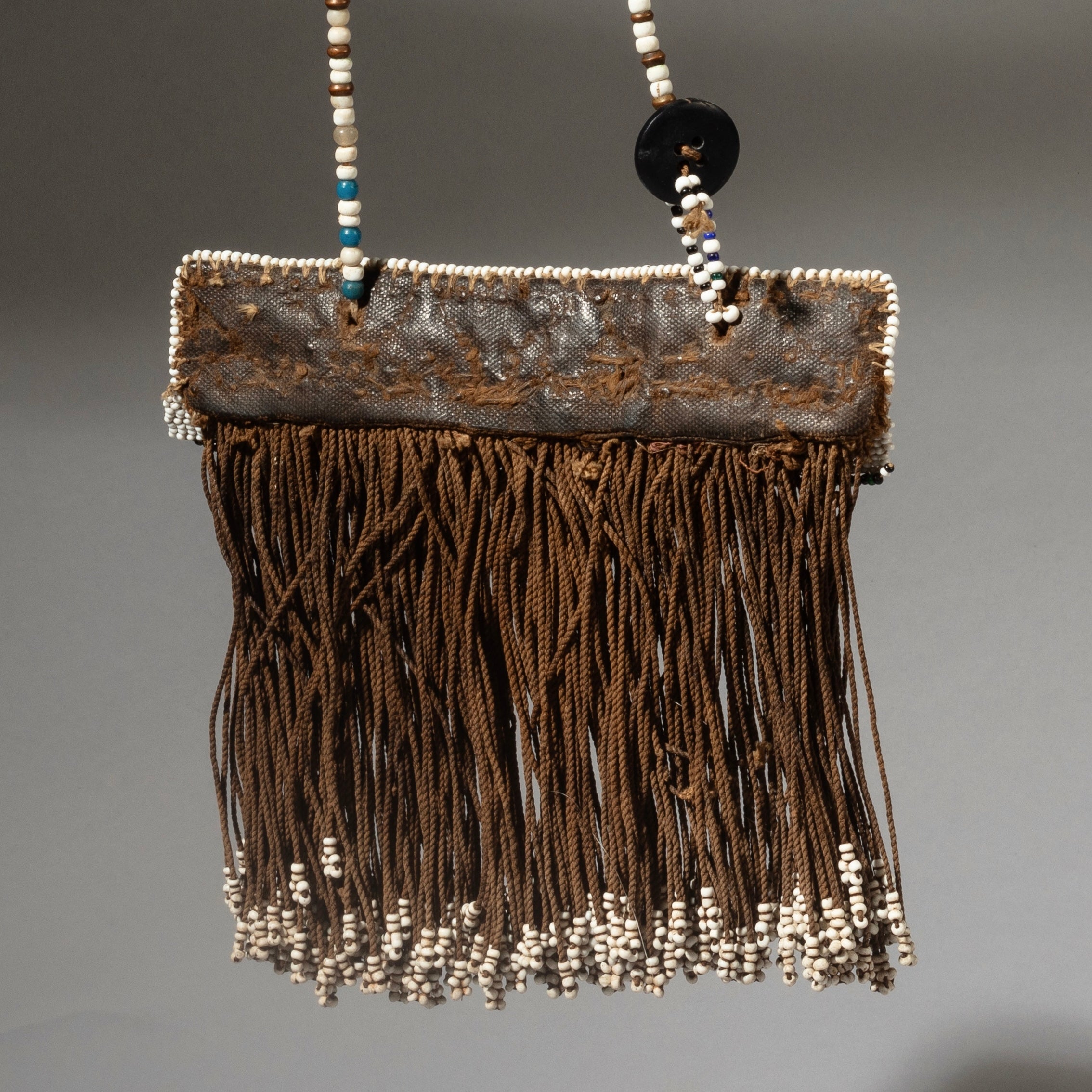 A GRAPHIC BEAD CHILDS APRON, NDEBELE TRIBE OF SOUTH AFRICA ( No 4525 )