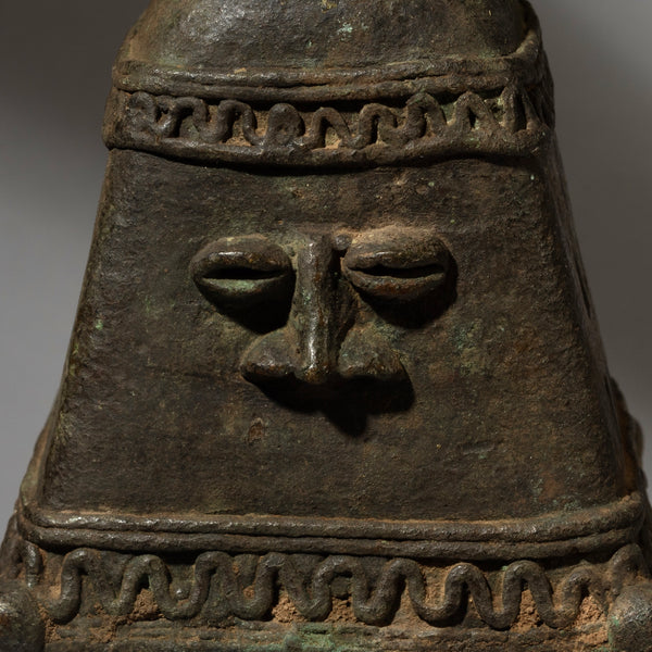 AN OUTSTANDING DIVINATION BELL FROM YORUBA TRIBE OF NIGERIA( No 4513 )