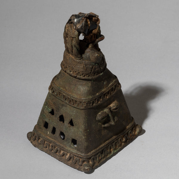 AN OUTSTANDING DIVINATION BELL FROM YORUBA TRIBE OF NIGERIA( No 4513 )