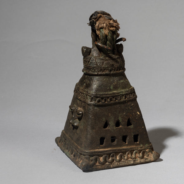 AN OUTSTANDING DIVINATION BELL FROM YORUBA TRIBE OF NIGERIA( No 4513 )