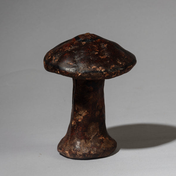 A CLAY MUSHROOM FETISH FROM THE PARE TRIBE OF TANZANIA EAST AFRICA( No 4484 )