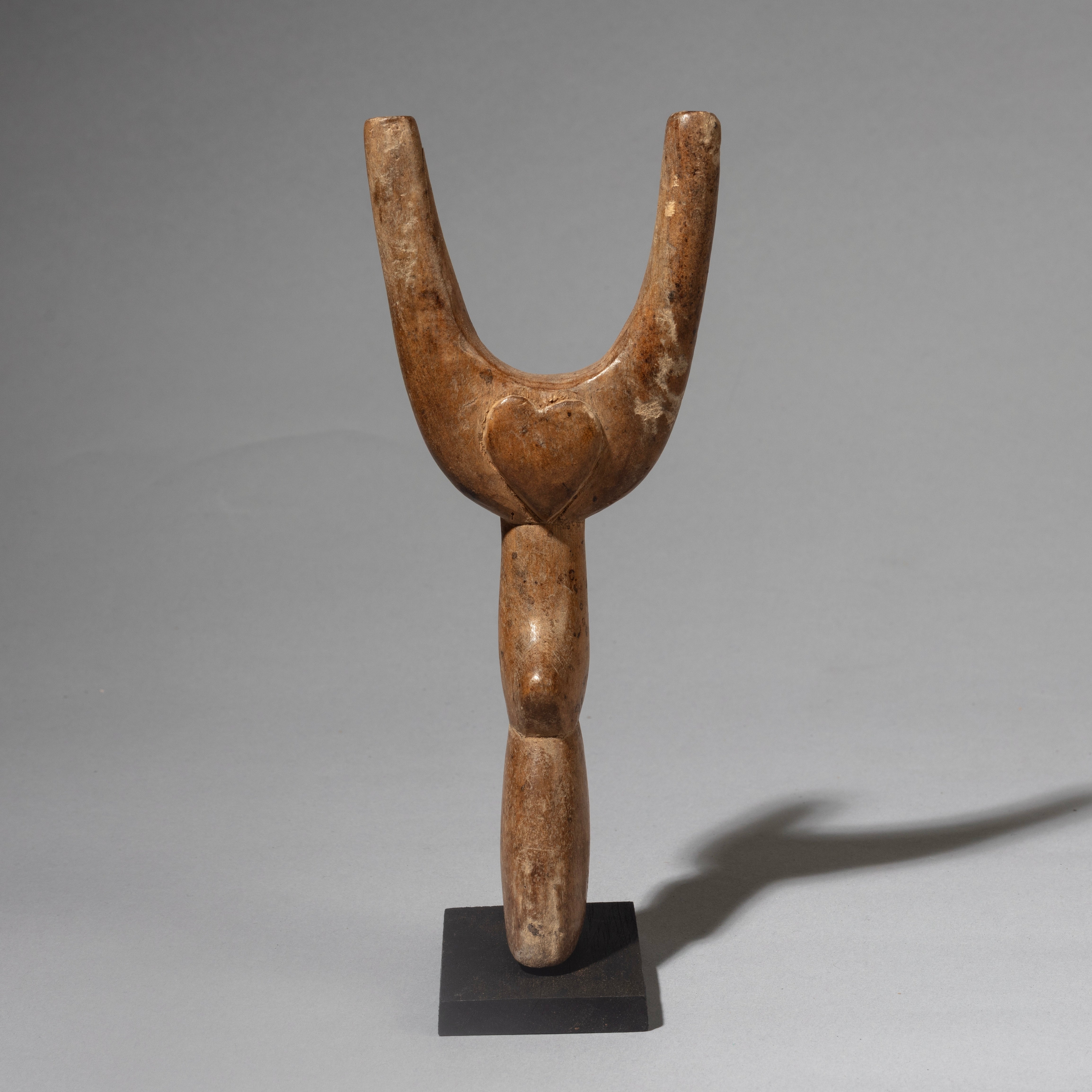 A LIKEABLE BAULE  CATAPULT FROM THE IVORY COAST, W.AFRICA ( No 4459 )