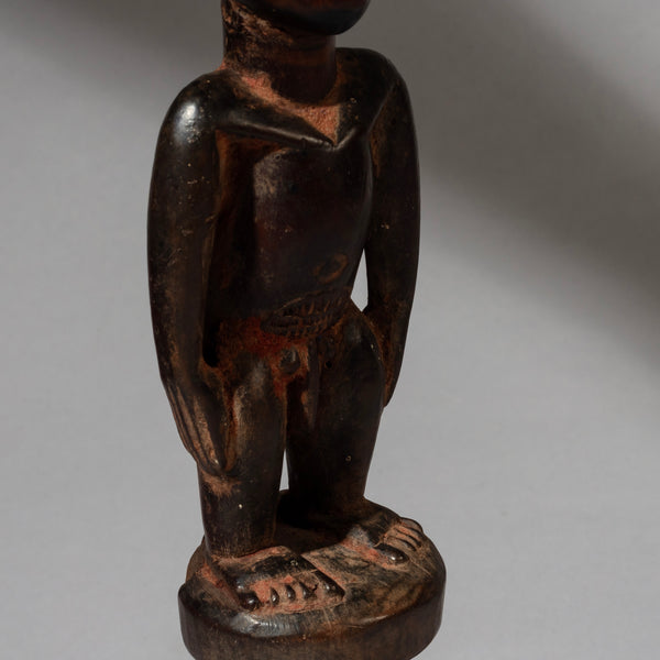 A ENCRUSTED IBEJI  YORUBA TRIBE OF NIGERIA EX UK COLLECTION  ( No 4496 )