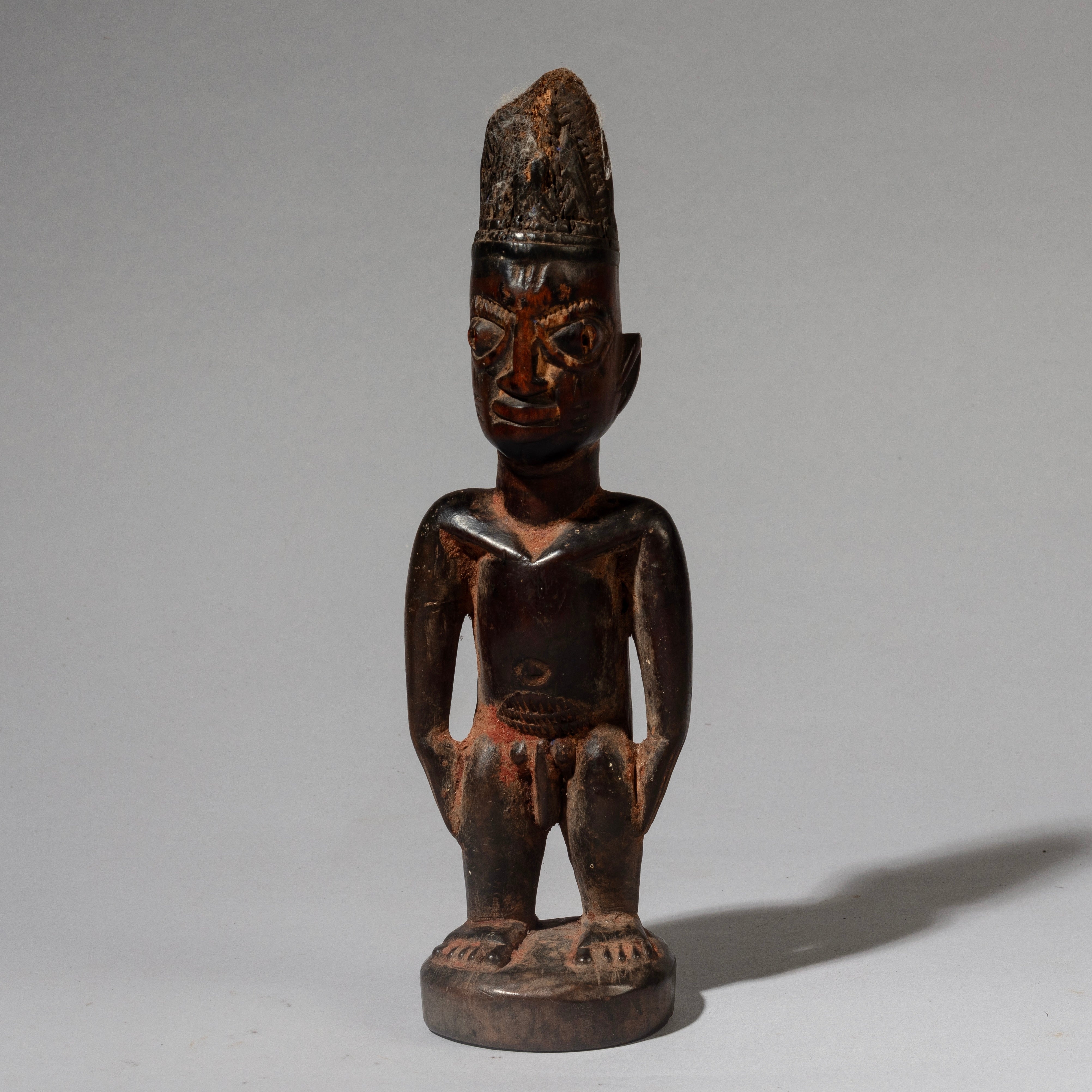 A ENCRUSTED IBEJI  YORUBA TRIBE OF NIGERIA EX UK COLLECTION  ( No 4496 )