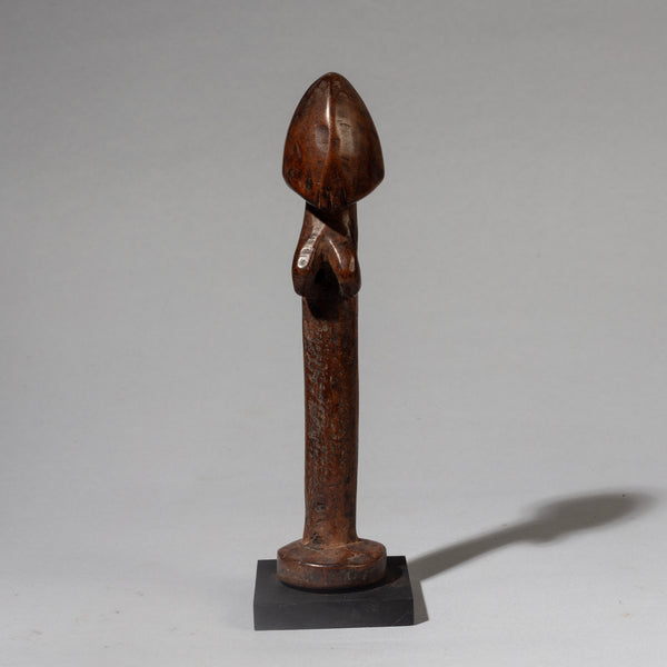 A STYLISED SMALL DOLL FROM NORTHERN BENIN , SOMBA TRIBE   ( No 4522)