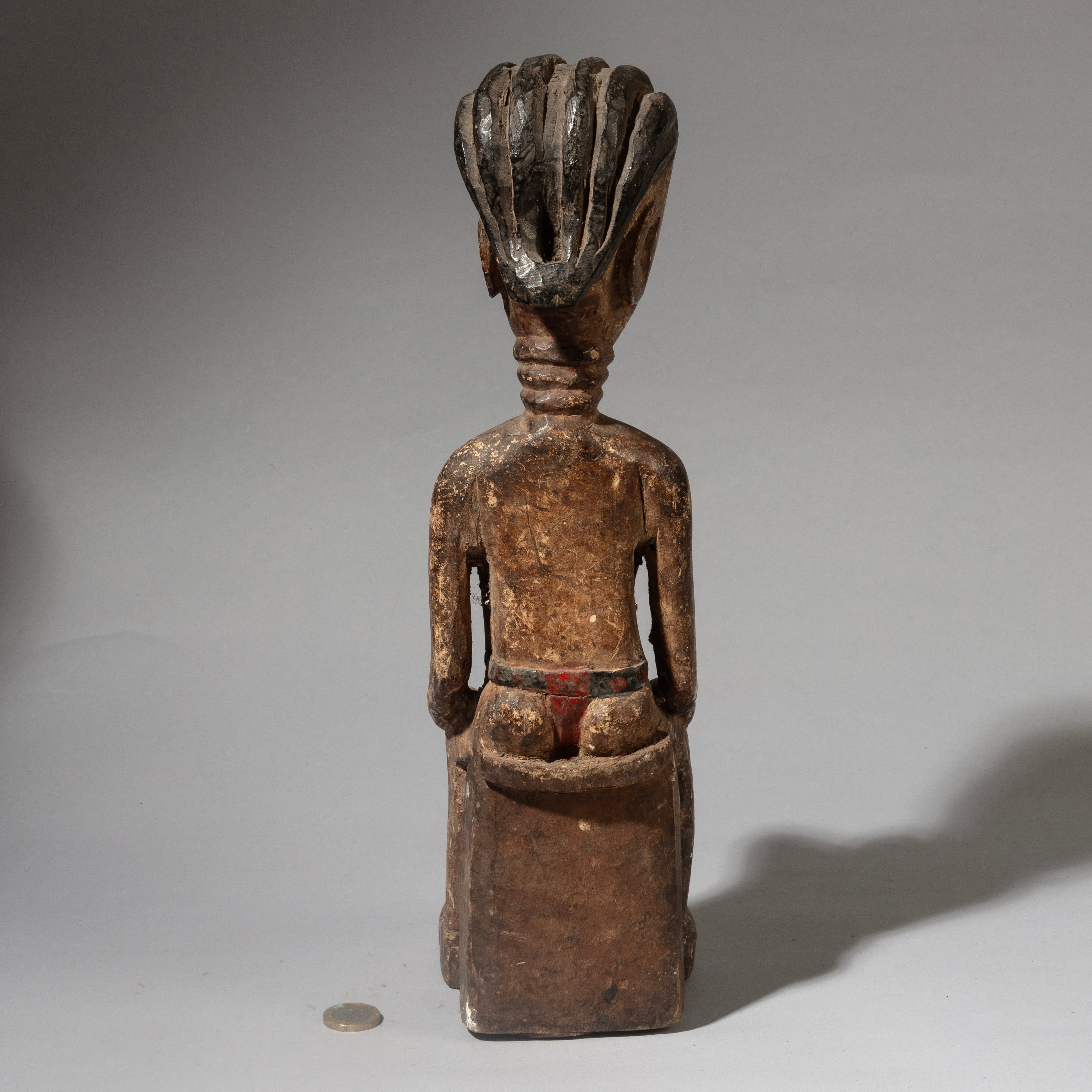 AN ATTRACTIVE  SEATED FIGURE  FROM EWE TRIBE, GHANA ( No 4510 )