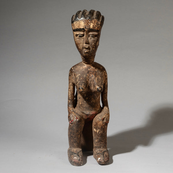 AN ATTRACTIVE  SEATED FIGURE  FROM EWE TRIBE, GHANA ( No 4510 )