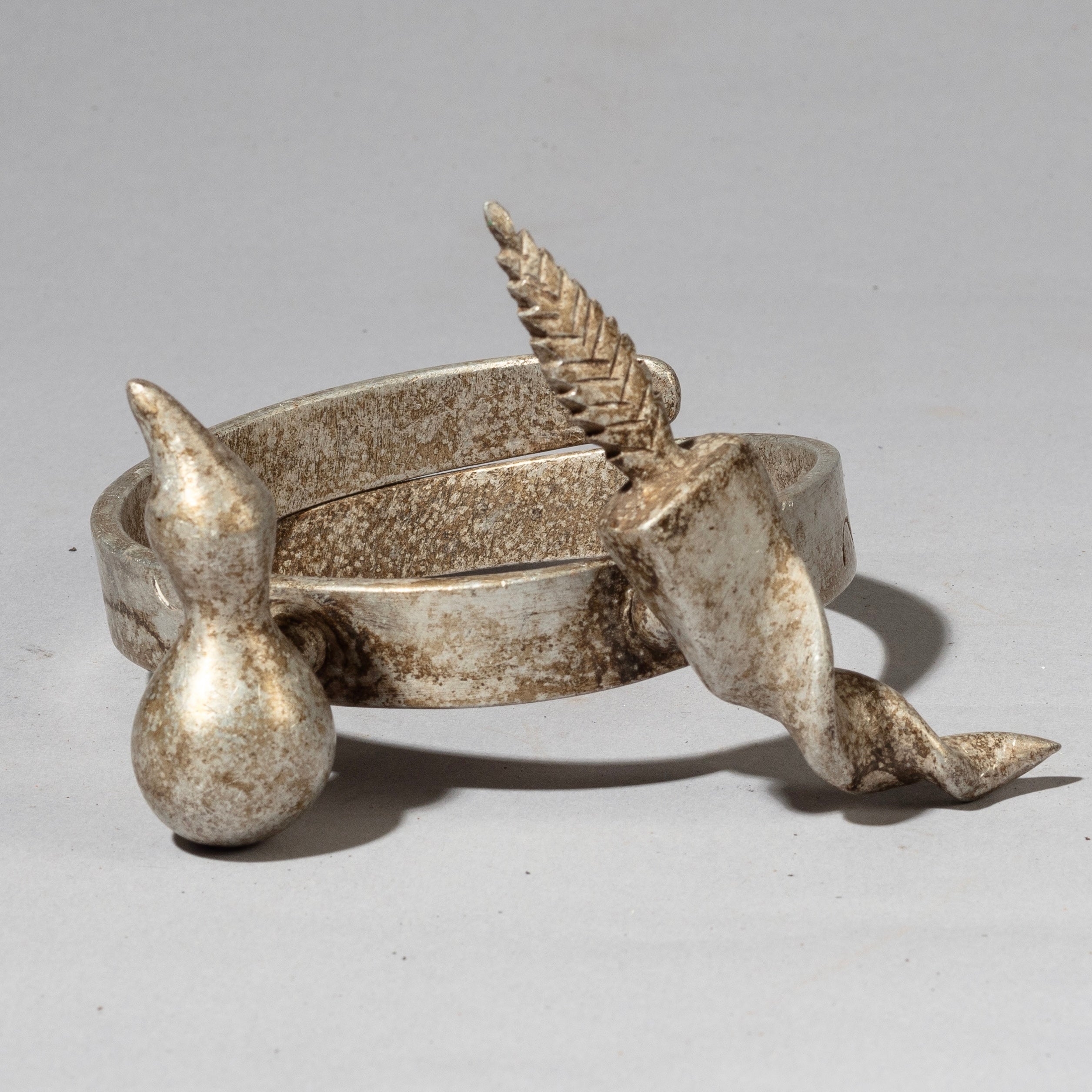 AN ALUMINIUM ARM BAND FROM THE FON TRIBE OF BENIN W.AFRICA( No 4504 )