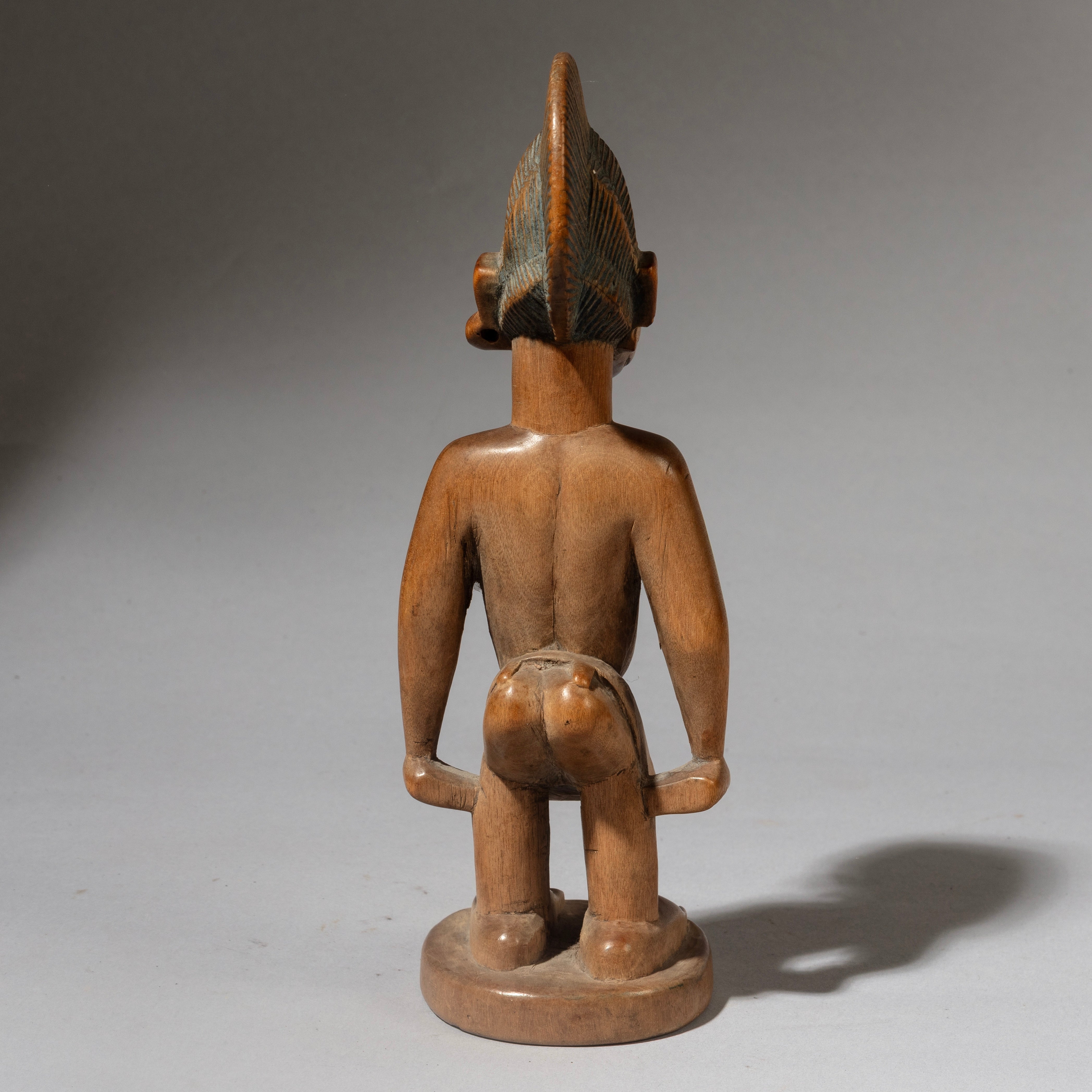 A FINE OLD  IBEJI, EX UK COLL. YORUBA TRIBE OF NIGERIA ( No 4535 )